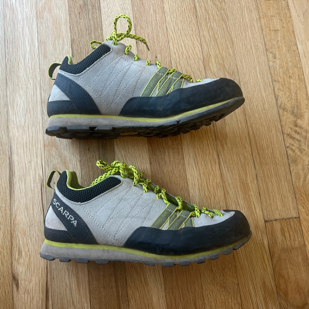 Scarpa Crux approach women’s size 7.5